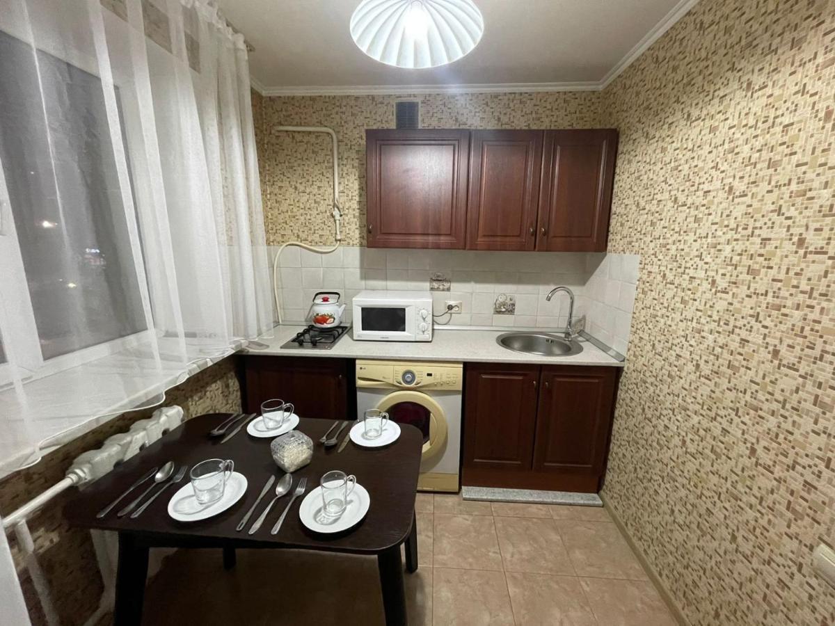 Квартира Рядом Арбата, Гоголя 92 Almaty Exterior photo
